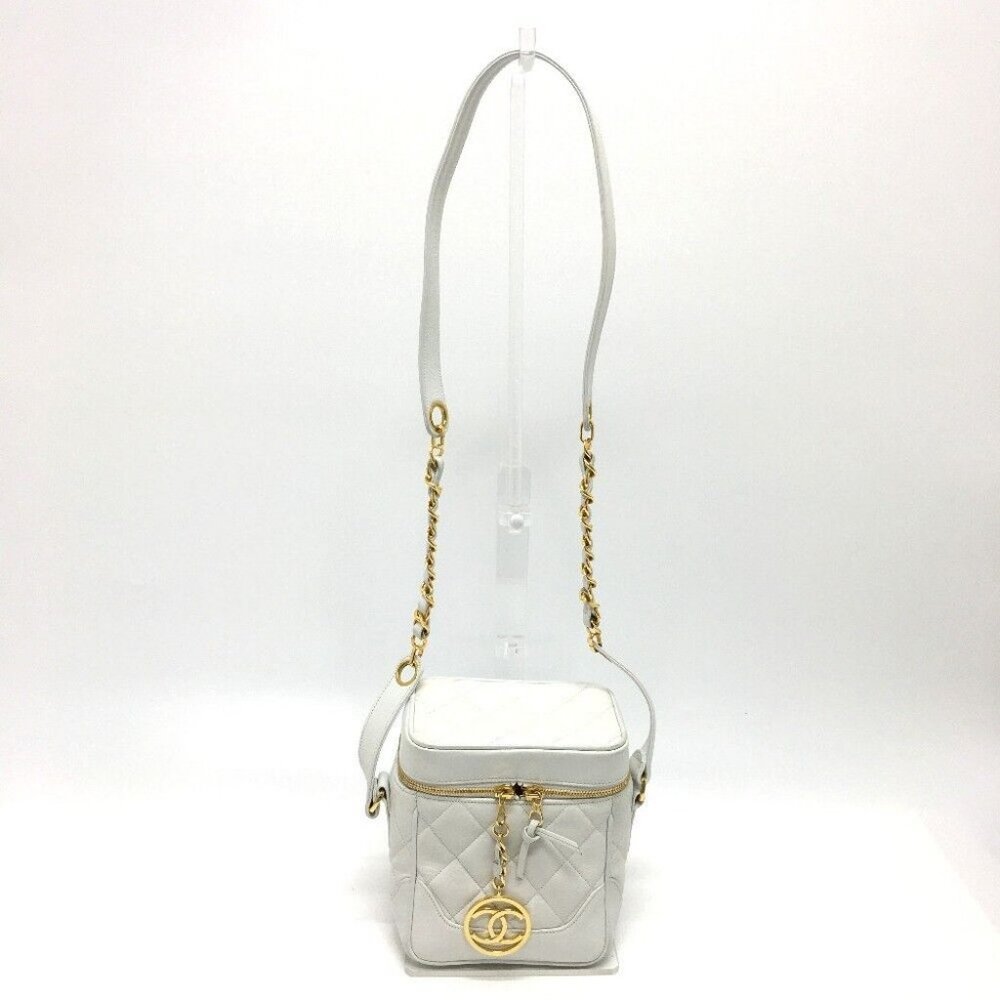 CHANEL CC charm Matelasse Vanity Shoulder Bag Lambskin Leather White/GoldHard - Picture 1 of 16